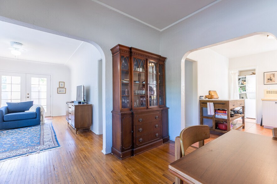 More Photos Of 1980 Chatsworth Blvd, San Diego Apartments For Sale