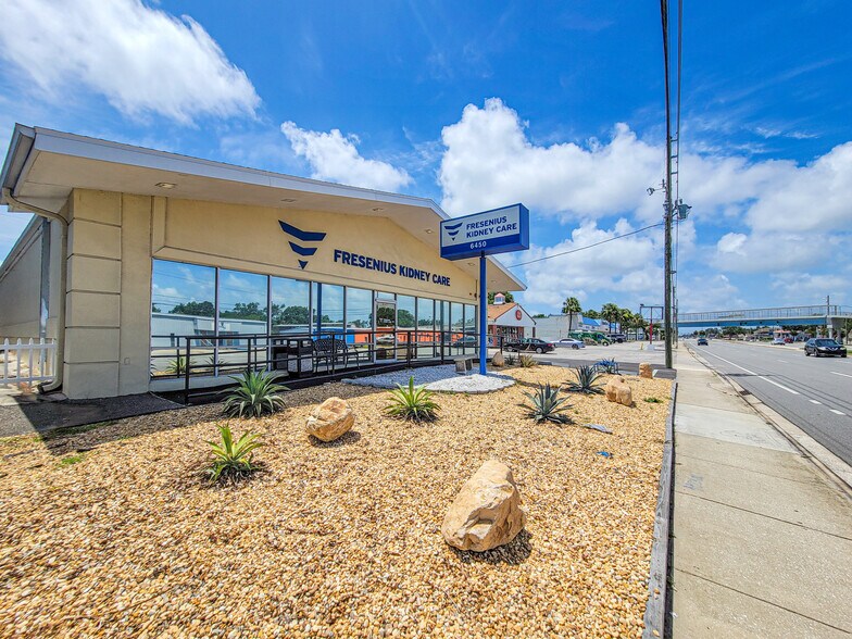 Primary Photo Of 6450 Seminole Blvd, Seminole Medical For Sale