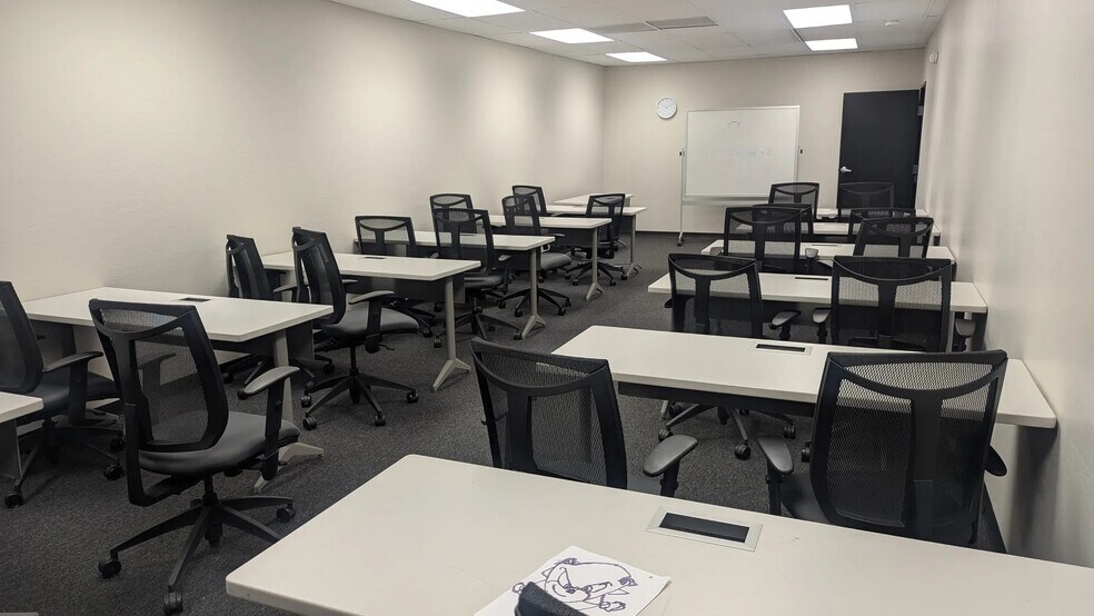 More Photos Of 2544 E University Dr, Phoenix Office For Sale