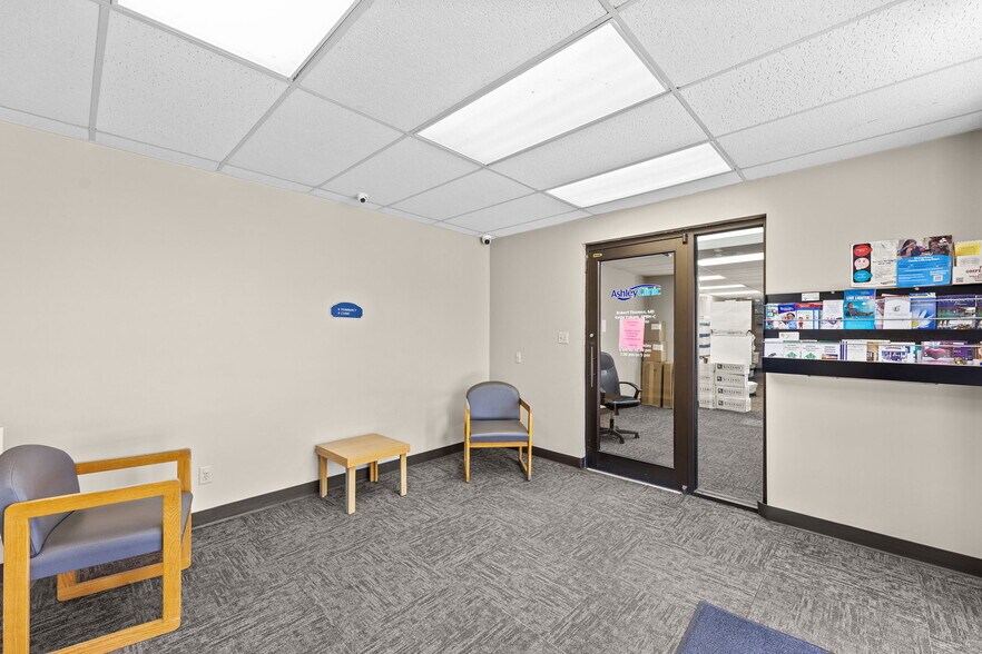 More Photos Of 202 S 9th St, Humboldt General Retail For Sale