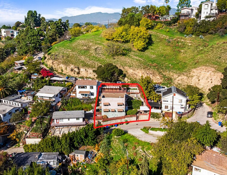 More Photos Of 3055 Future St, Los Angeles Apartments For Sale