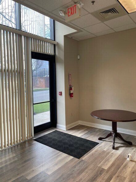 More Photos Of 715 N Church St, Charlotte Office For Lease