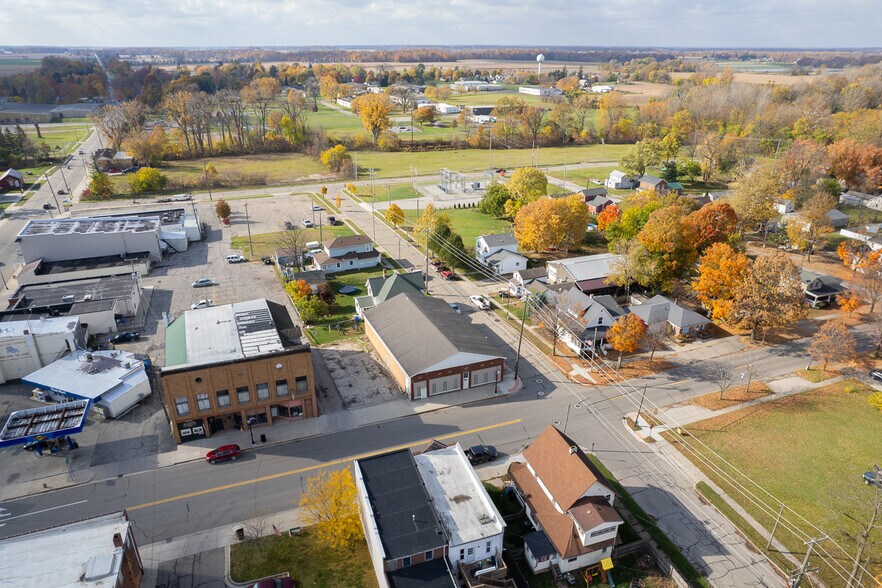 More Photos Of 127 North St, Morenci Showroom For Sale