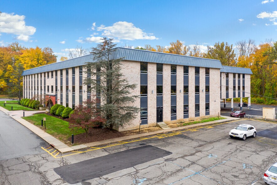 Primary Photo Of 25 Lindsley Dr, Morristown Medical For Lease