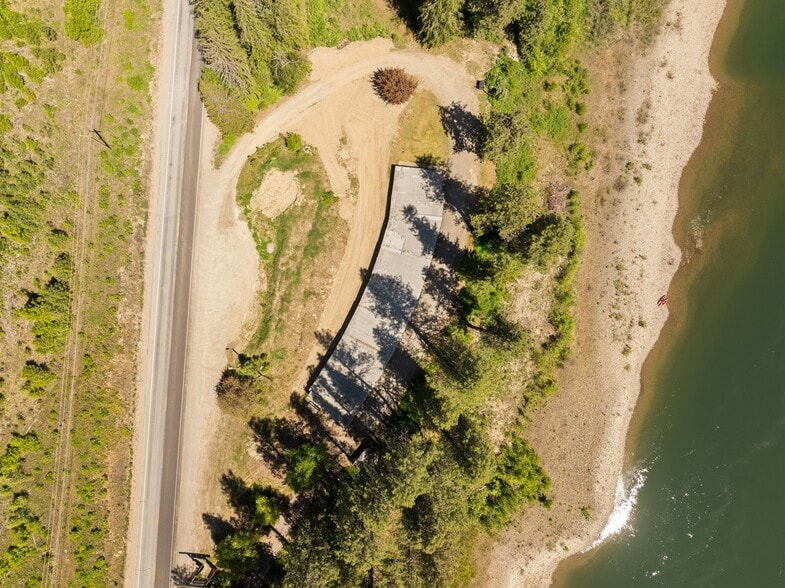 More Photos Of 8612 Washington 31 Hwy, Metaline Hotel For Sale