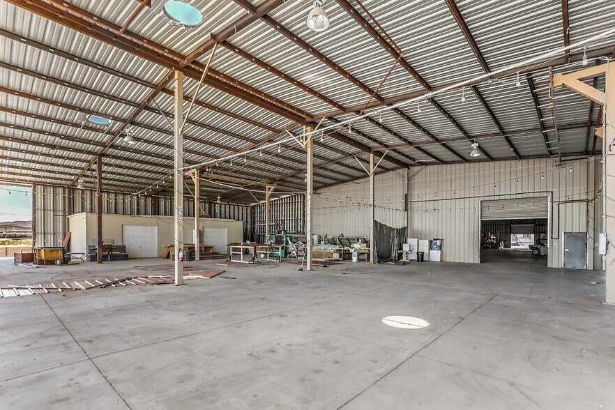 More Photos Of 6670 Gomer Rd, Las Vegas Manufacturing For Sale