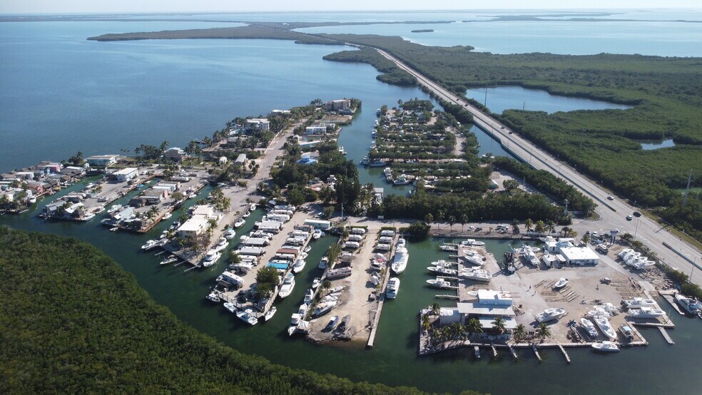 More Photos Of 199 Morris Ave, Key Largo Marina For Sale