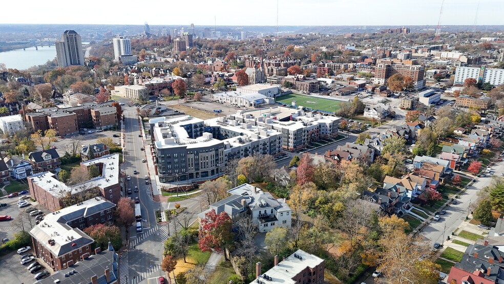 More Photos Of 2605 Woodburn Ave, Cincinnati Apartments For Sale