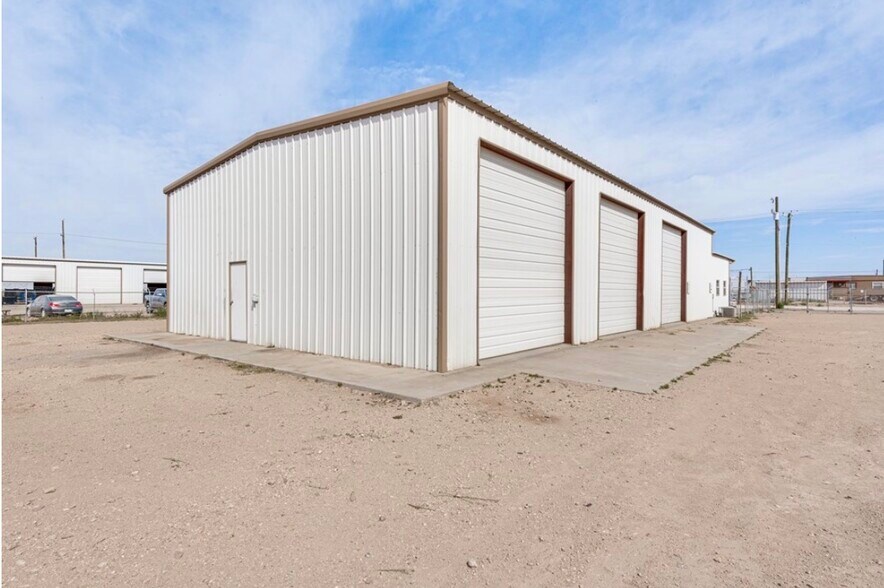 More Photos Of 4010 County 45 rd, Midland Industrial For Lease