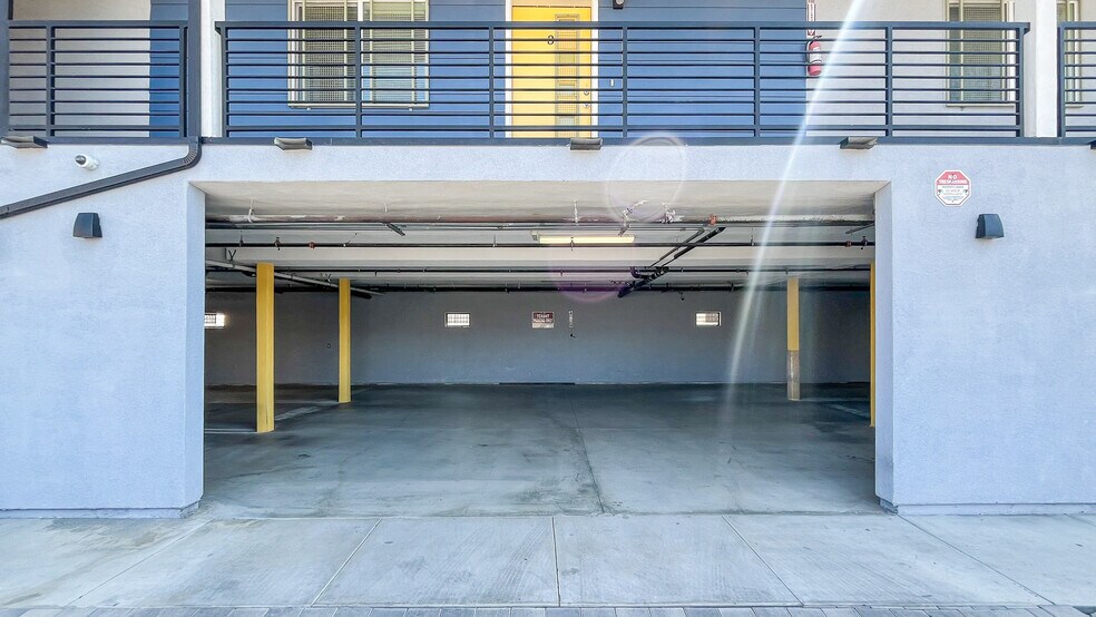 More Photos Of 1271 W 39th Pl, Los Angeles Apartments For Sale