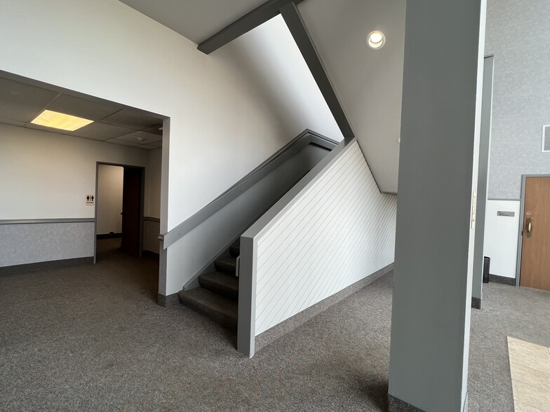 More Photos Of 2200 E 104th Ave, Thornton Office For Lease