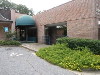 More Photos Of 3910-3914 Rosemont Dr, Columbus Medical For Lease