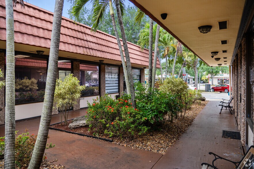 More Photos Of , Coral Springs General Retail For Sale