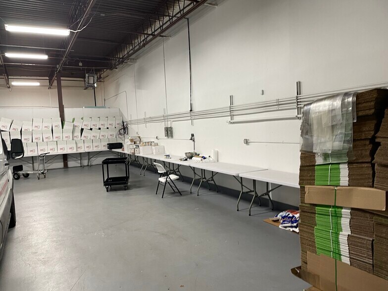 More Photos Of 1844-1858 Star Batt Dr, Rochester Hills Warehouse For Lease