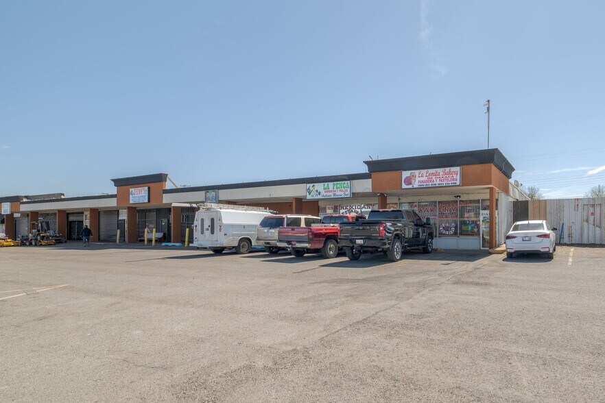 More Photos Of 3500-3534 S Newcastle Rd, Oklahoma City Storefront For Lease