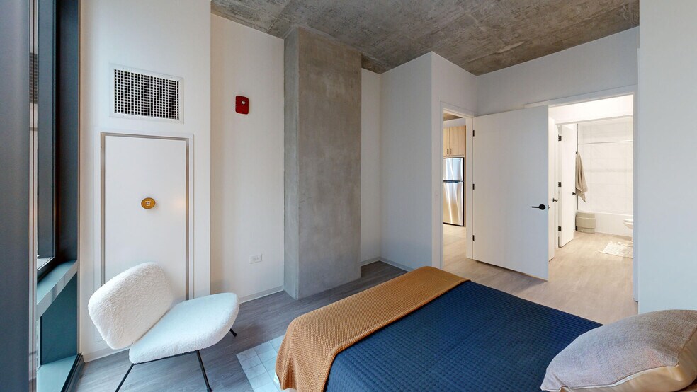 More Photos Of 1717 S Michigan Ave, Chicago Apartments For Lease