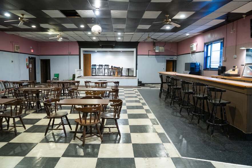 More Photos Of 418 S Front St, New Bedford Warehouse For Sale