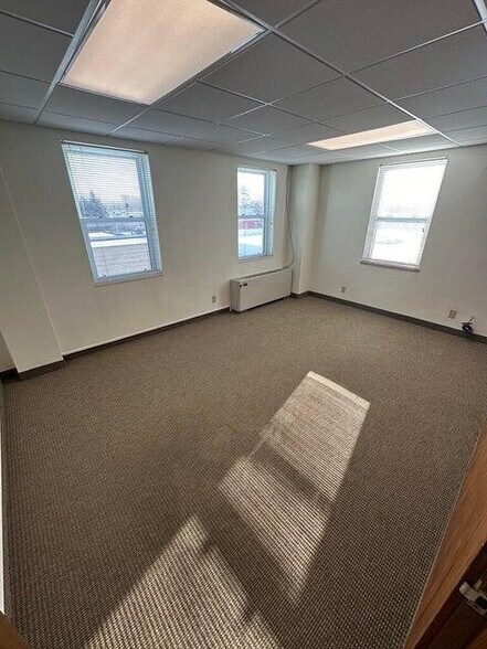 More Photos Of 133 W Main Ave, West Fargo Freestanding For Lease