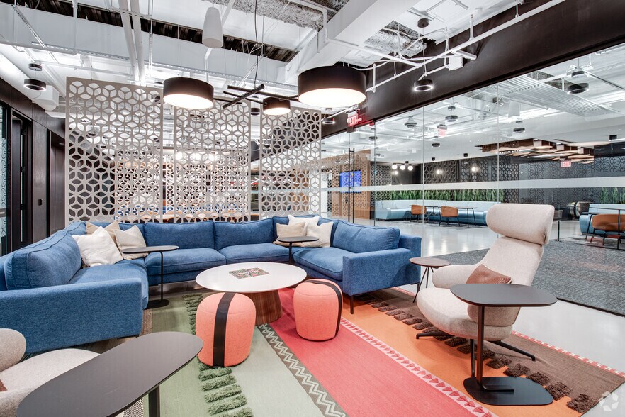 More Photos Of 45 S 7th St, Minneapolis Office For Lease