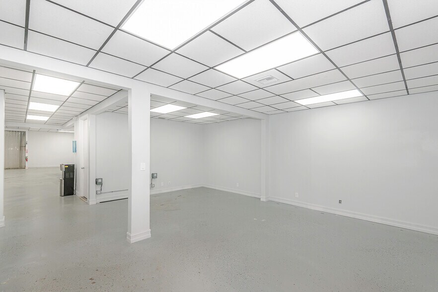 More Photos Of 3650 Coral Ridge Dr, Coral Springs Light Manufacturing For Lease