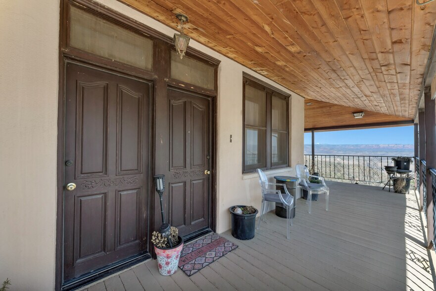 More Photos Of 222 First Ave, Jerome Multifamily For Sale