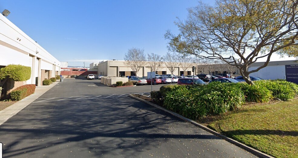 More Photos Of 14204-14212 Doolittle Dr, San Leandro Manufacturing For Lease