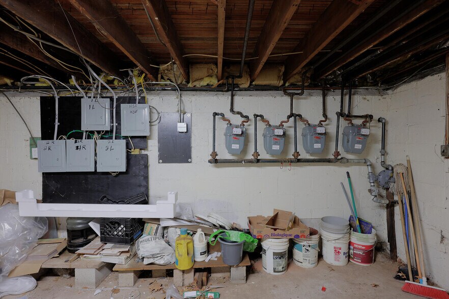 More Photos Of 150 Dayton St, Newark Multifamily For Sale