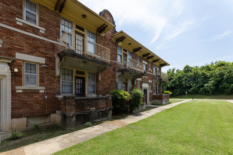 More Photos Of , Memphis Multifamily For Sale