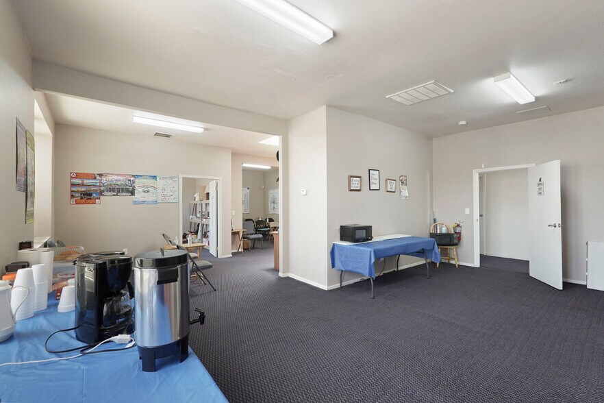 More Photos Of 2 N Main St, Lodi Storefront Retail Office For Sale