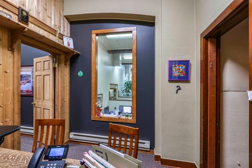 More Photos Of 316 N 2nd Ave, Sandpoint Office For Lease