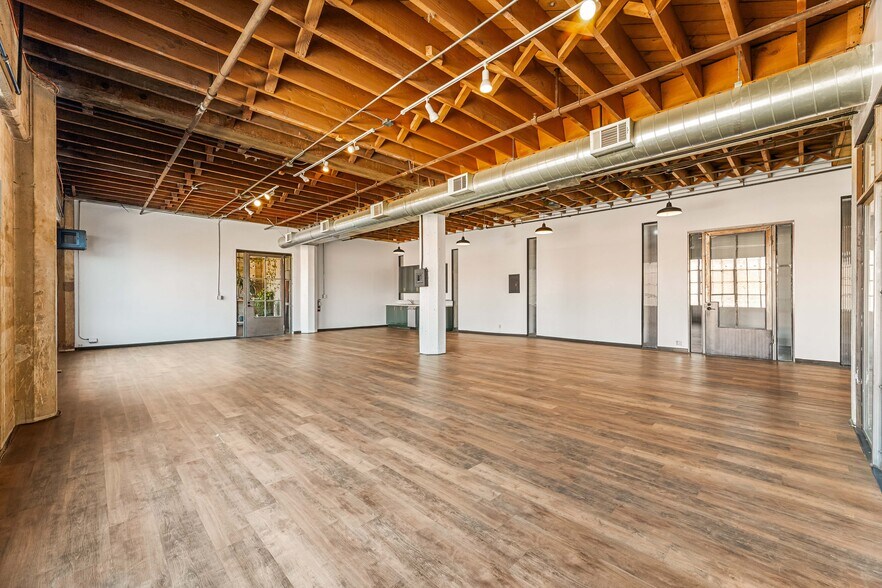 More Photos Of 932 Wilson St, Los Angeles Loft Creative Space For Lease