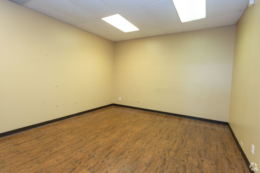 More Photos Of 5062 N 19th Ave, Phoenix Medical For Sale