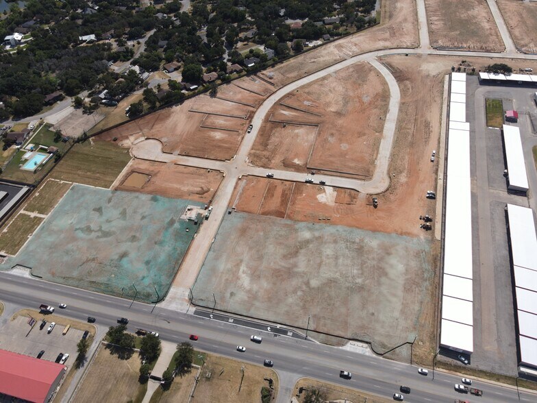 More Photos Of 2008 Morgan St, Granbury Land For Sale