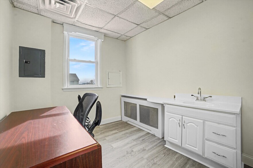 More Photos Of 100 S Highland Ave, Ossining Office For Sale
