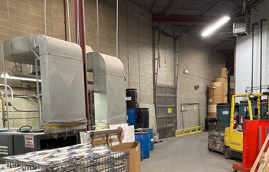 More Photos Of 1700 Church Av, Winnipeg Warehouse For Lease