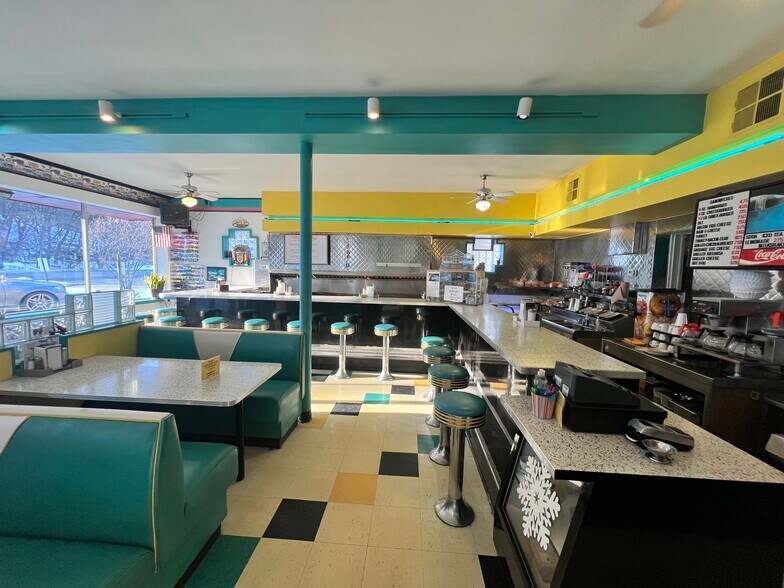 More Photos Of 3418 Babcock Blvd, Pittsburgh Restaurant For Sale