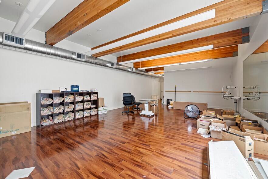 More Photos Of 2211 Bush St, San Francisco Medical For Sale