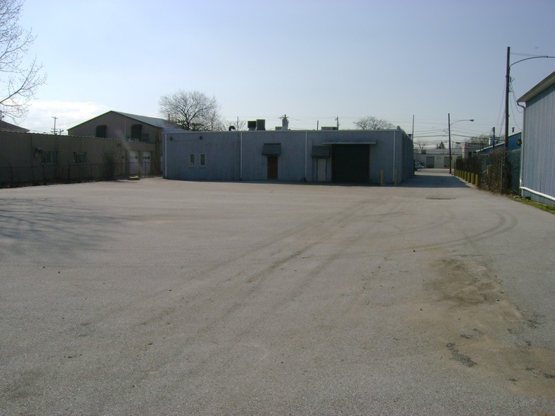 More Photos Of 31-33 Industrial Hwy, Essington Warehouse For Sale