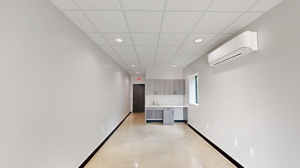 More Photos Of 113 Cantera Way, Georgetown Light Distribution For Lease