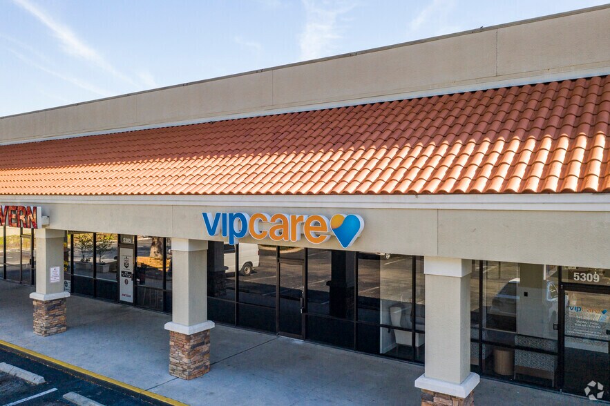 More Photos Of 5301-5553 Fruitville Rd, Sarasota Unknown For Lease