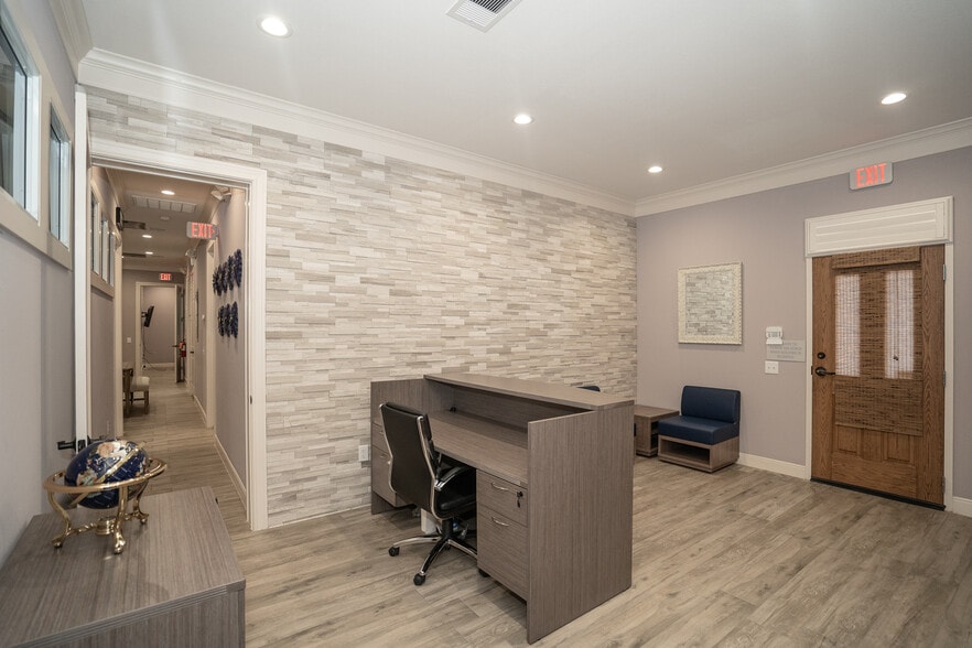 More Photos Of 4501 Cartwright Rd, Missouri City Medical For Sale