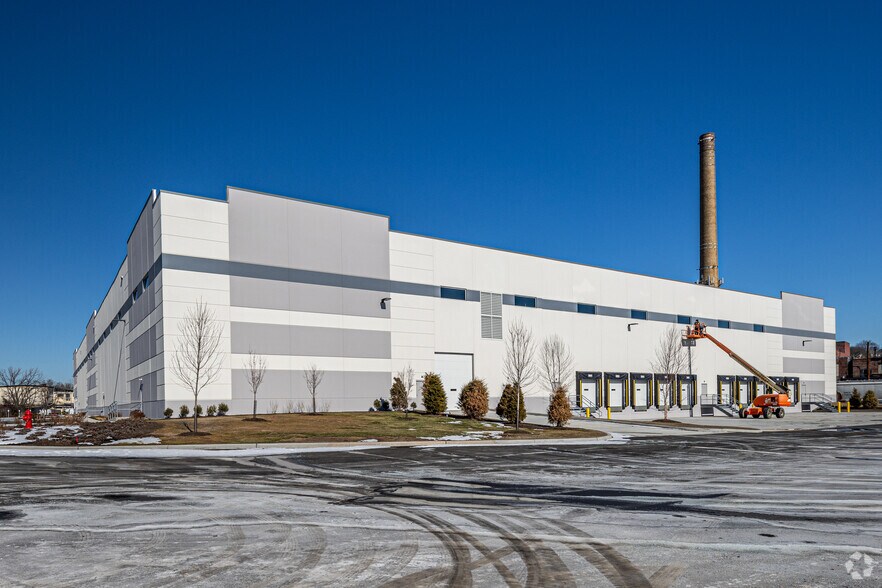 More Photos Of 30 Cross St, Ridgefield Park Unknown For Lease
