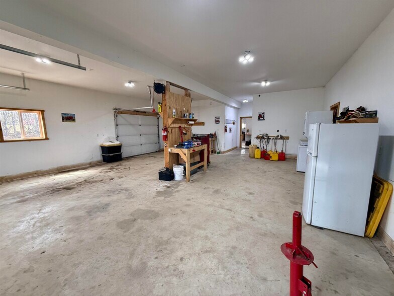 More Photos Of 51 Crane Rd, Winthrop General Retail For Sale