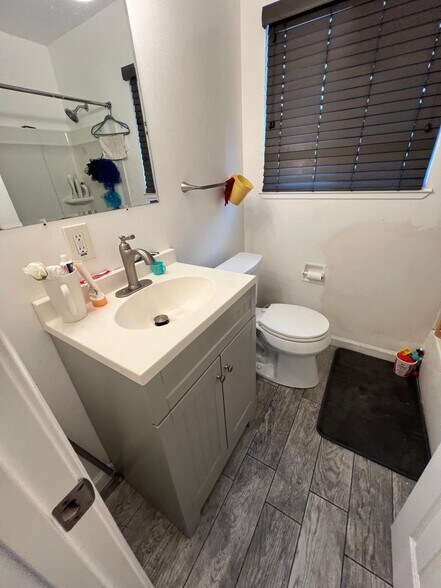 More Photos Of 2360 Mammoth Dr, San Jose Apartments For Sale