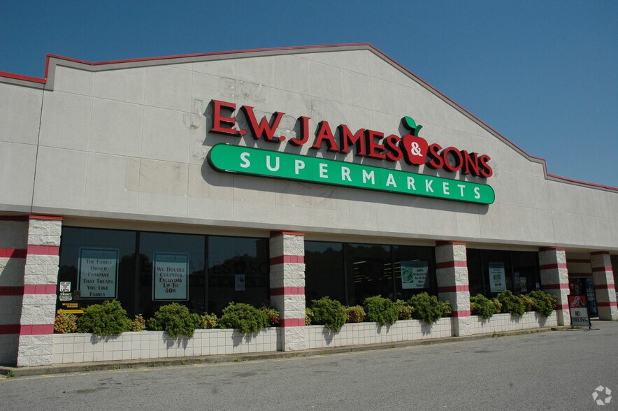 More Photos Of 5024-5028 S 1st St, Milan General Retail For Lease