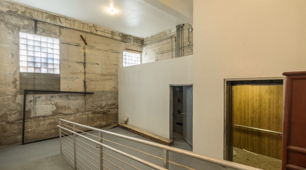 More Photos Of 593-599 Valencia St, San Francisco Storefront Retail Office For Sale