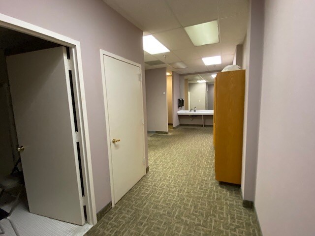 More Photos Of 10501-10553 Battleview Pky, Manassas Light Distribution For Lease