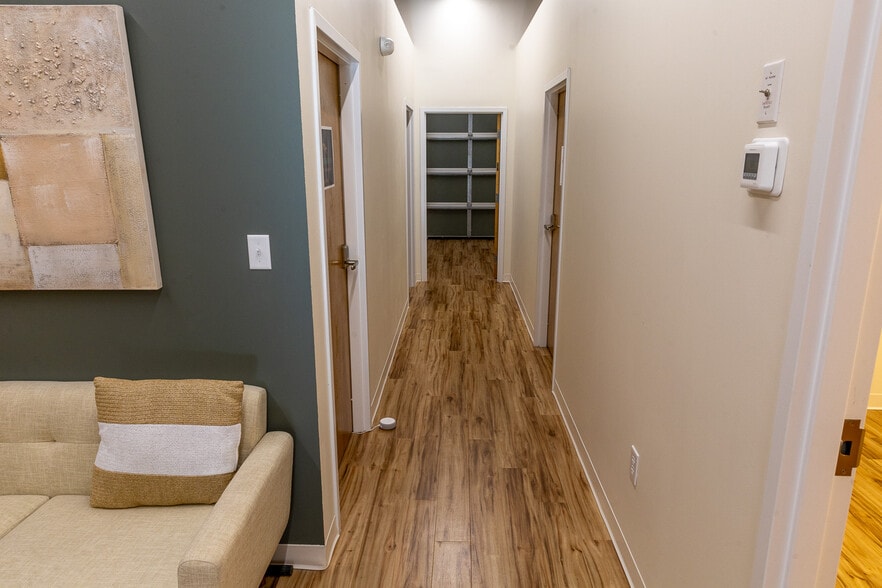 More Photos Of 7215 Ogden Business Ln, Wilmington Flex For Lease