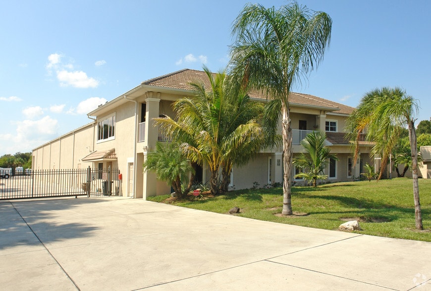 More Photos Of 5801 S US Highway 1, Fort Pierce Self Storage For Sale