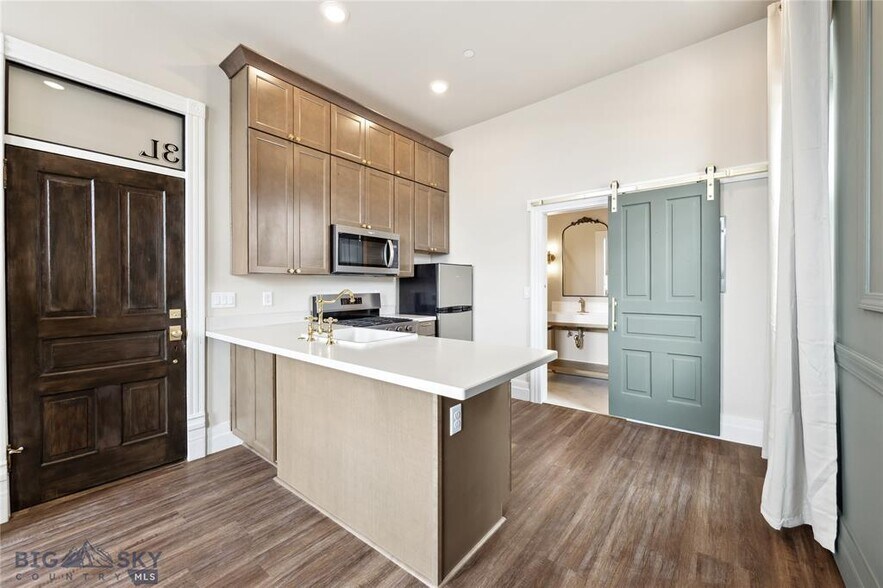 More Photos Of 140 W Park St, Butte Apartments For Sale